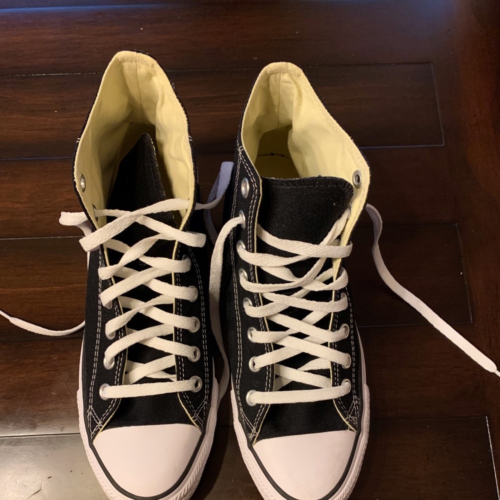 Converse CTAS Black High Top Shoes Size 10